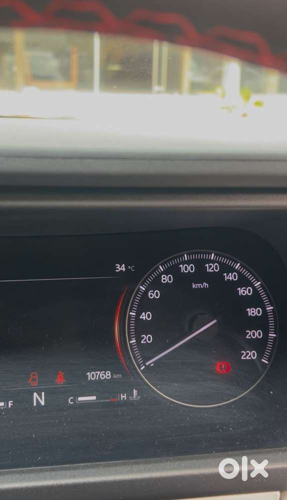 Mahindra Xuv700 2.2 Mx Diesel Mt 5 Str, 2024, Diesel