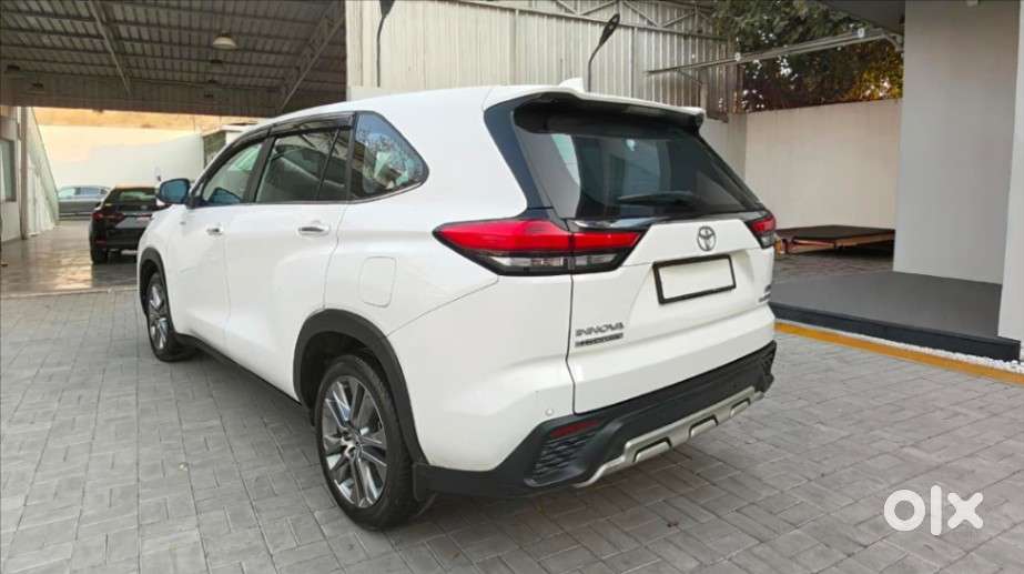 Toyota Innova Hycross 2.0 Zx Hybrid 7 Str, 2024, Electric