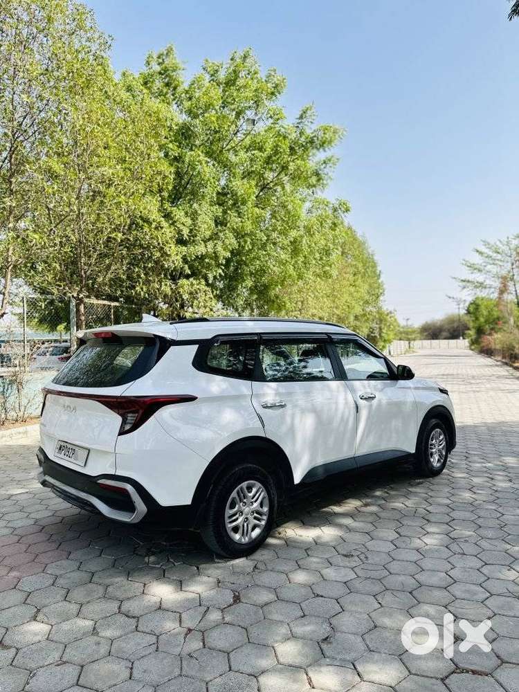 Kia Carens 1.5 Prestige 7 Str, 2023, Petrol