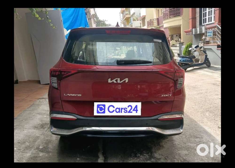 Kia Carens Luxury Plus 2022 Petrol - 6 Seaterl Year Model