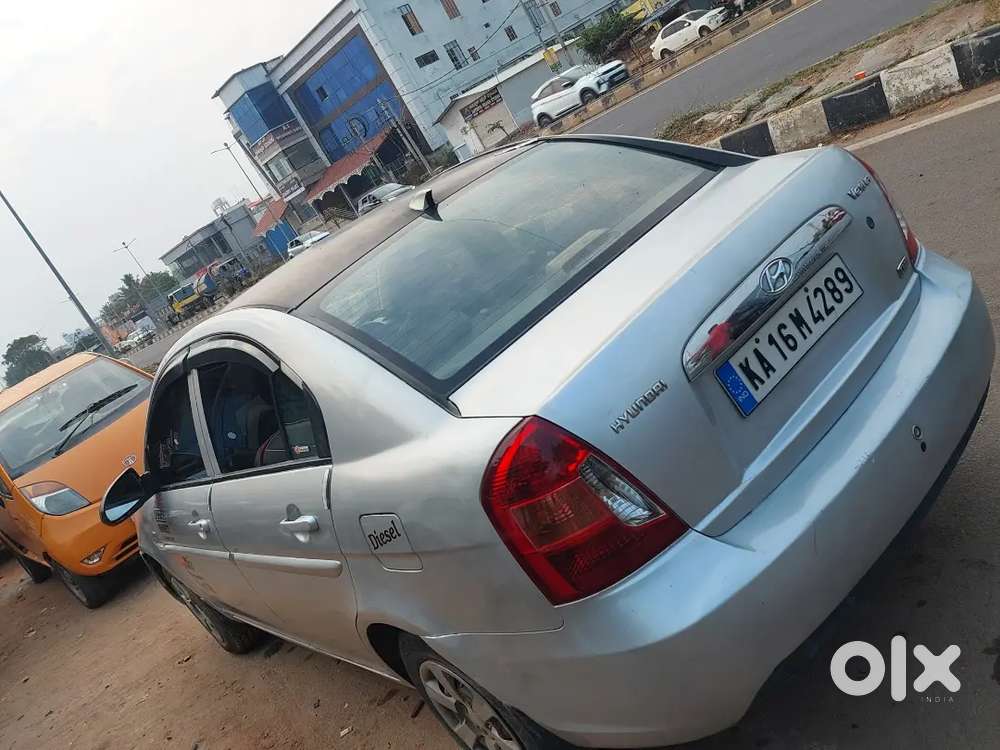 Hyundai Verna 2008 Diesel 180000 Km Driven