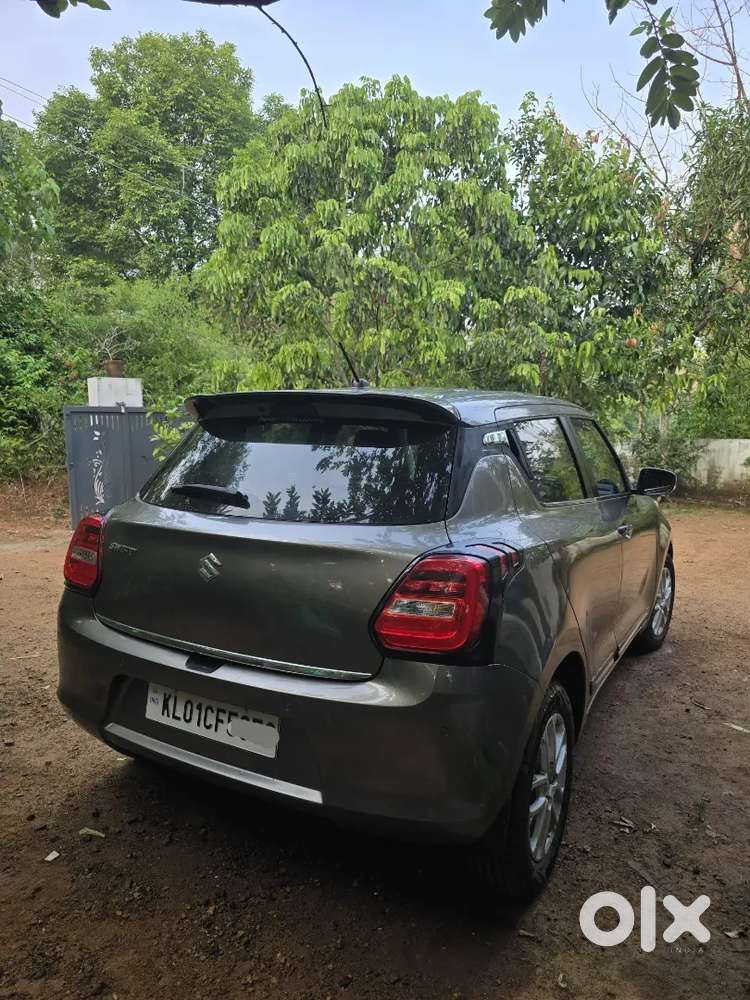 Maruti Suzuki Swift 2018zxi Amt Petrol 120000 Km Driven