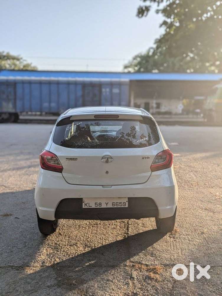 Tata Tiago 1.2 Revotron Xta, 2018, Petrol