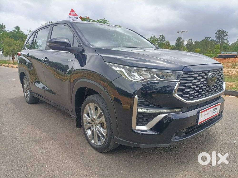 Toyota Innova Hycross 2.0 Zx Hybrid 7 Str, 2024, Petrol