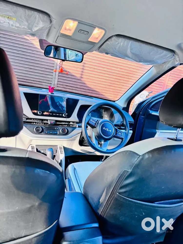 Kia Carens 2022 Petrol Good Condition