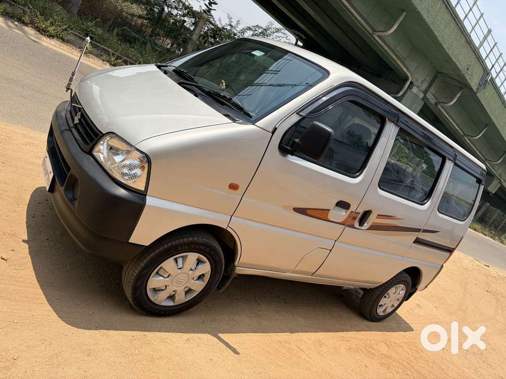 Maruti Suzuki Eeco Smiles 5 Seater Standard, 2011, Petrol