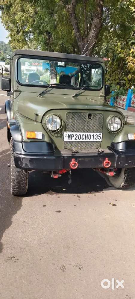 Mahindra Jeep With 5 Extra Tyre, Rear Two Extra Seat And Rear Roof