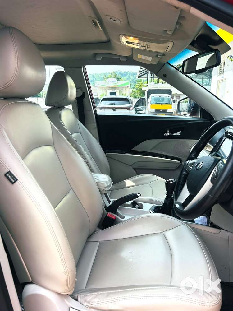 Mahindra Xuv300 W8 Option Diesel, 2023, Diesel