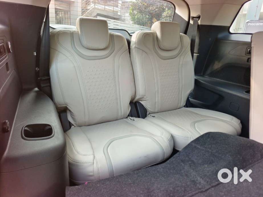 Mahindra Xuv700 2.2 Ax 5 Diesel At 7 Str, 2023, Diesel