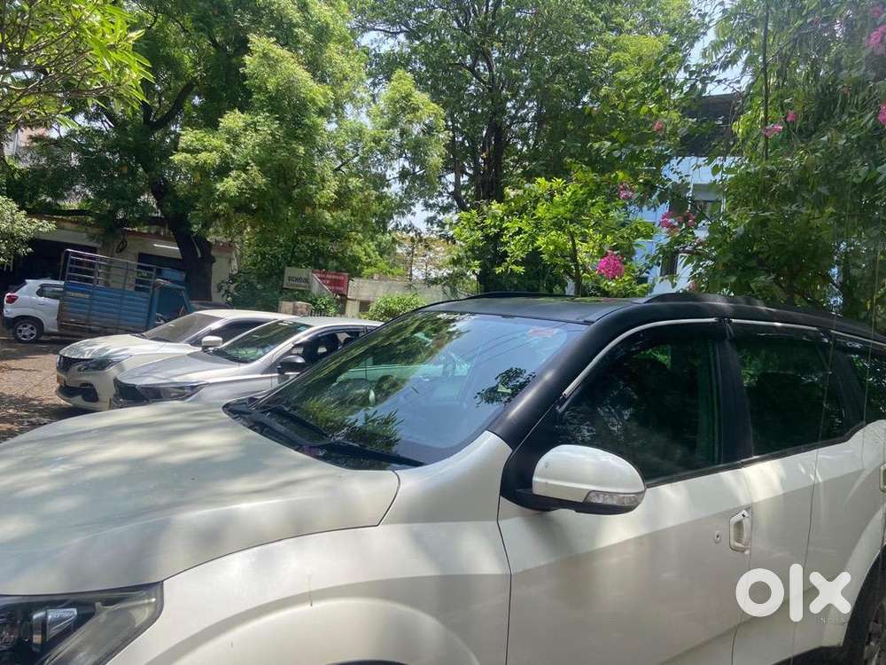 Mahindra Xuv500 2018 Diesel 128000 Km Driven