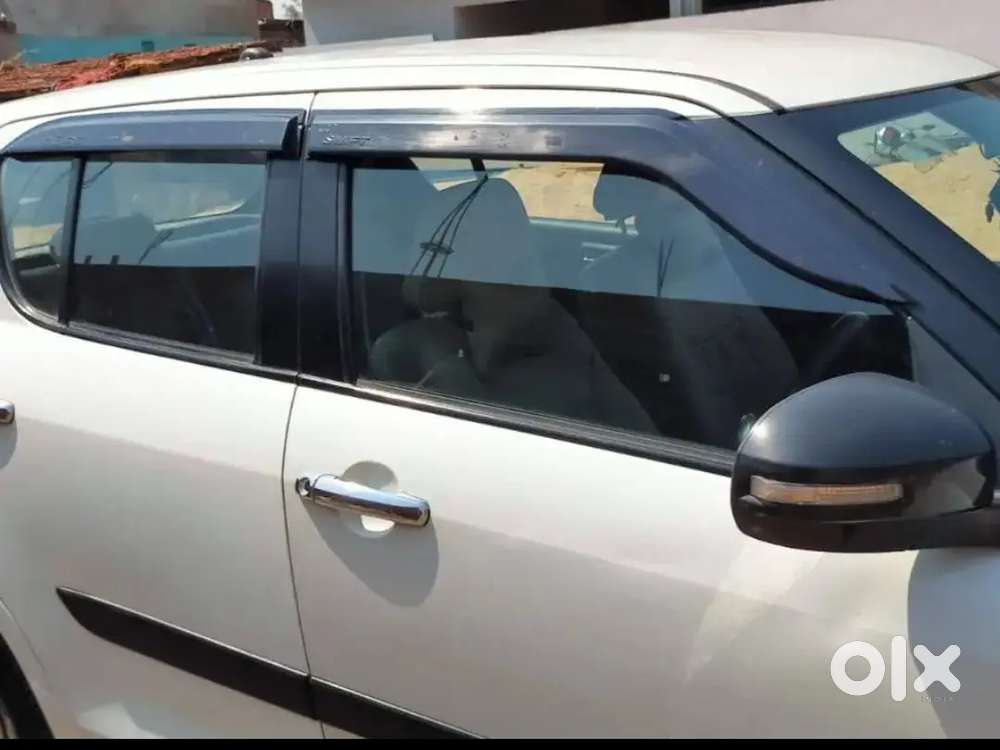 Maruti Suzuki Swift 2014 Petrol 42000 Km Driven