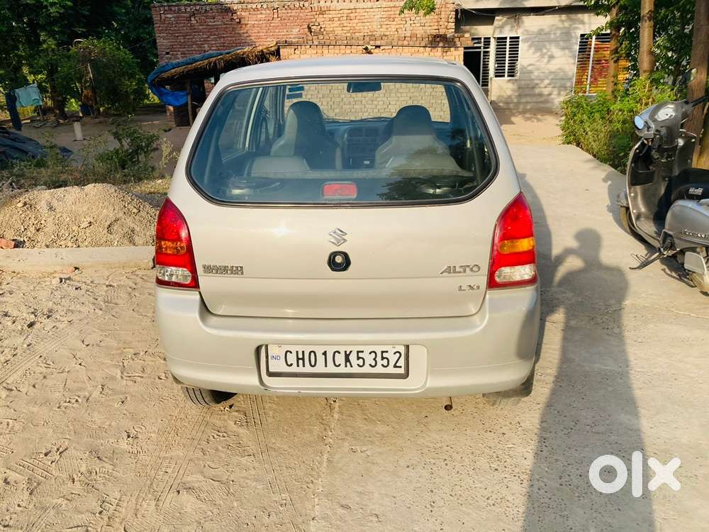 Maruti Suzuki Alto Lxi Bs4 M 2011