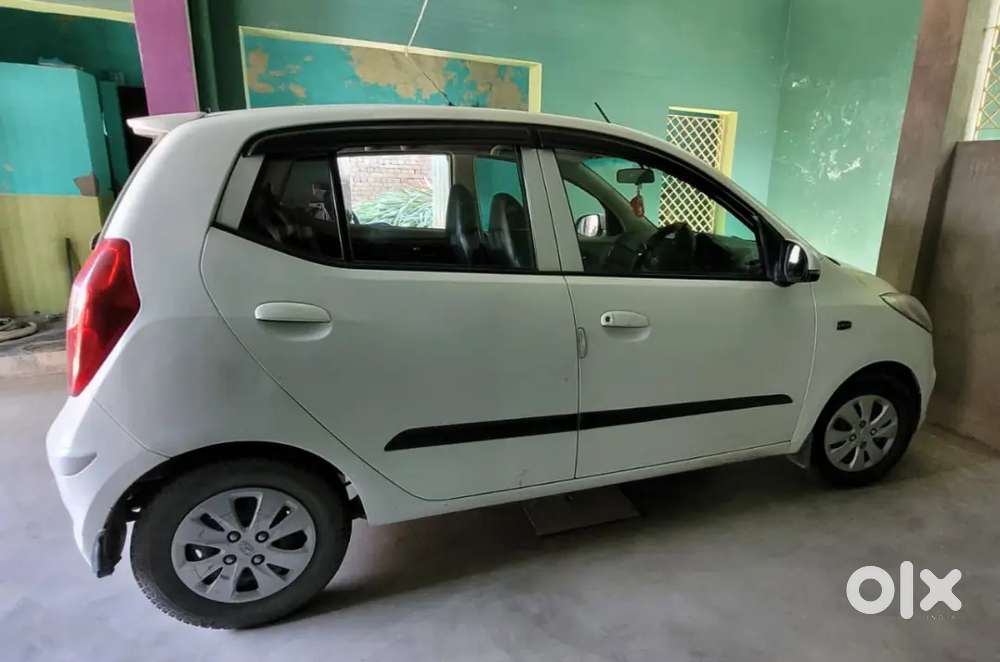 Hyundai I10 Sportz 2012