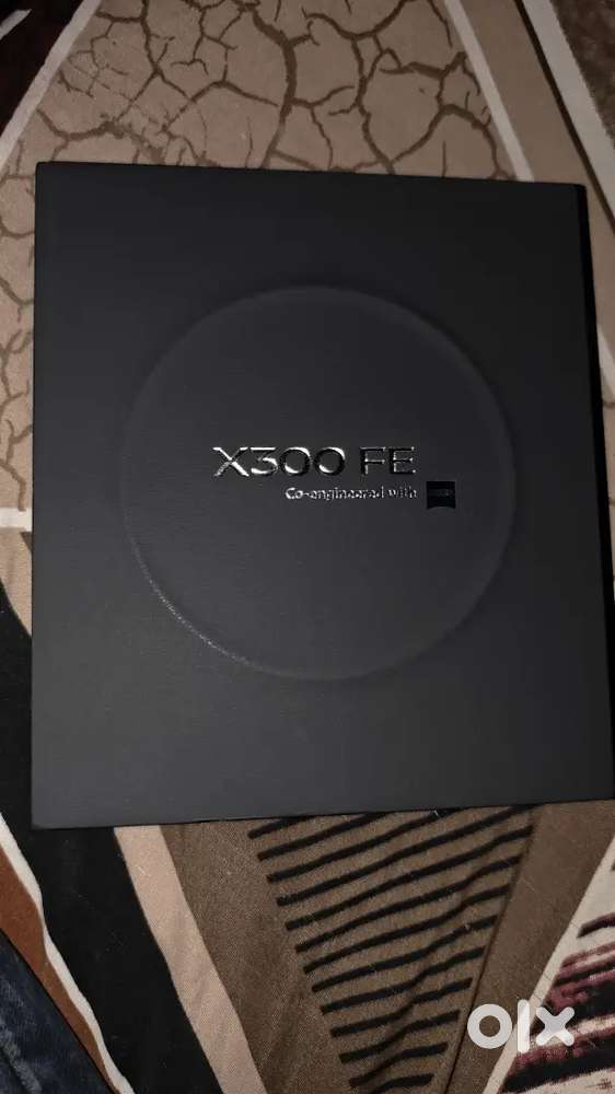 Vivo v300fe 1 month old sell bill dibba charger sb he