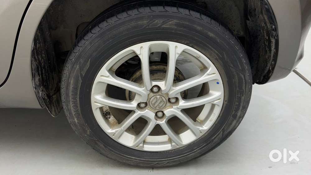 Maruti Suzuki Swift Amt Zxi, 2018, Petrol