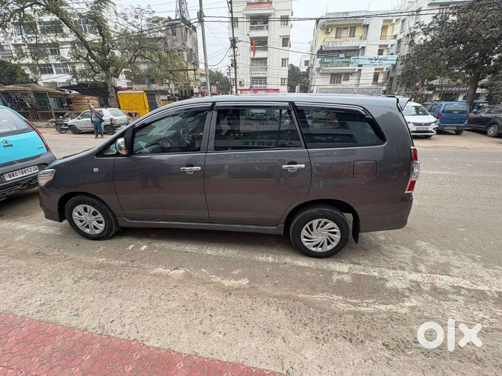 Toyota Innova 2.5 G (diesel) 7 Seater Bs Iv, 2016, Diesel
