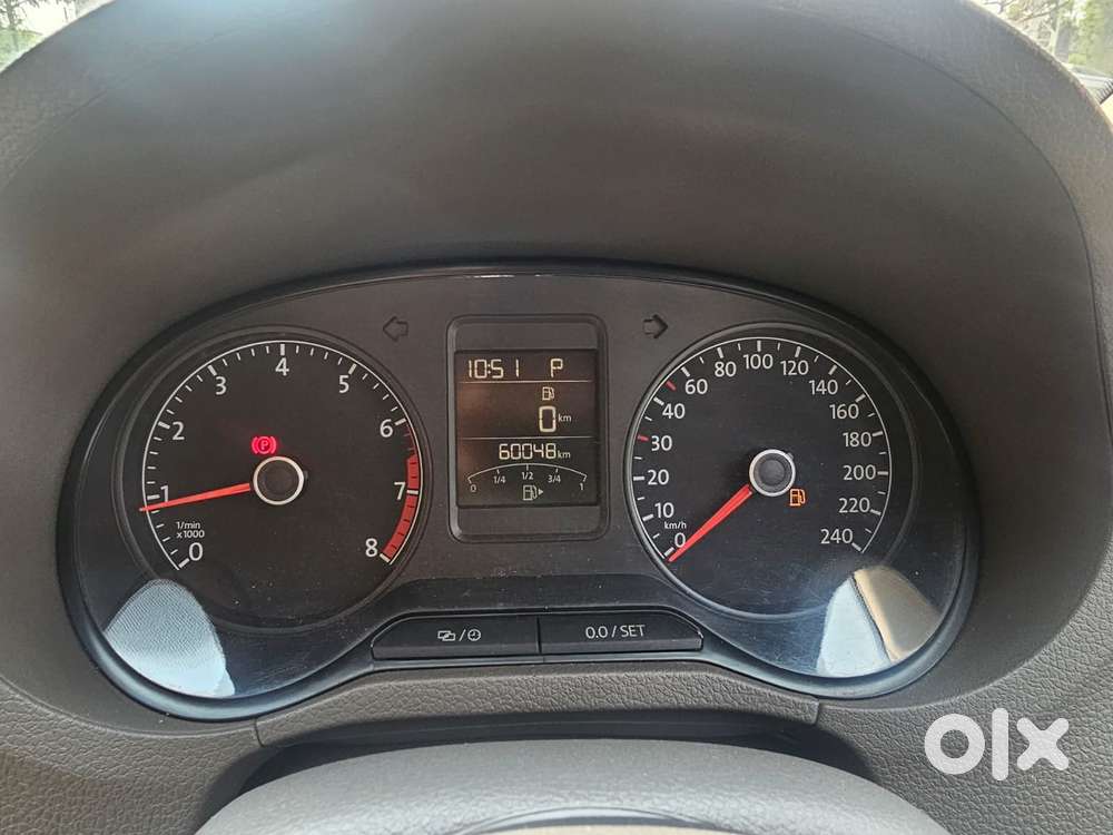 Volkswagen Vento 1.2 Tsi Highline At, 2015, Petrol