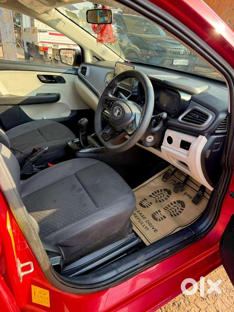 Tata Altroz 2023 Cng & Hybrids 29800 Km Driven