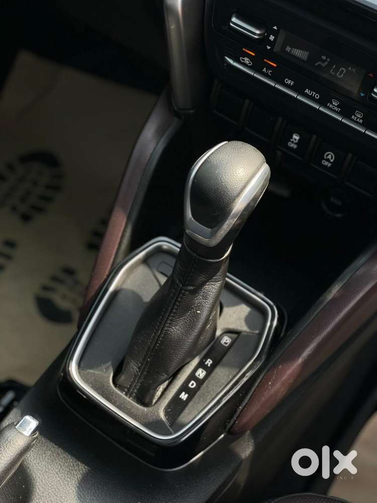 Maruti Suzuki Grand Vitara 1.5 Alpha Smart Hybrid At, 2022, Petrol