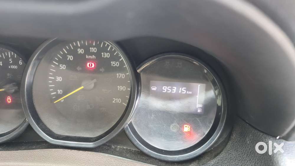 Renault Duster 2017 Diesel 93000 Km Driven