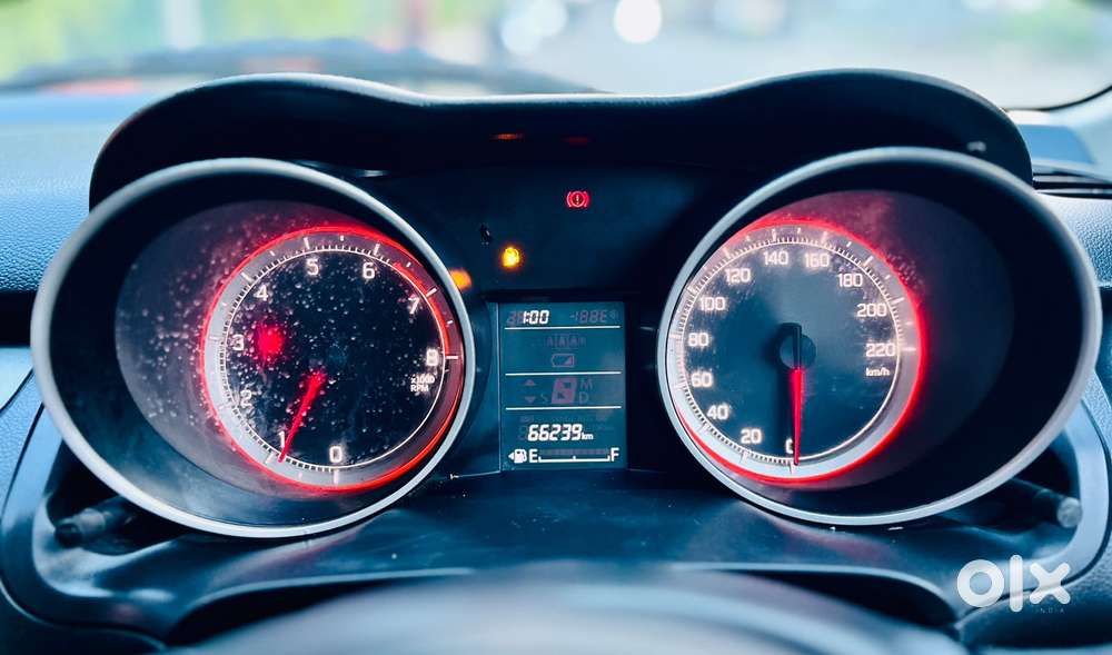 Maruti Suzuki Swift Vxi Abs Bsiv, 2020, Petrol