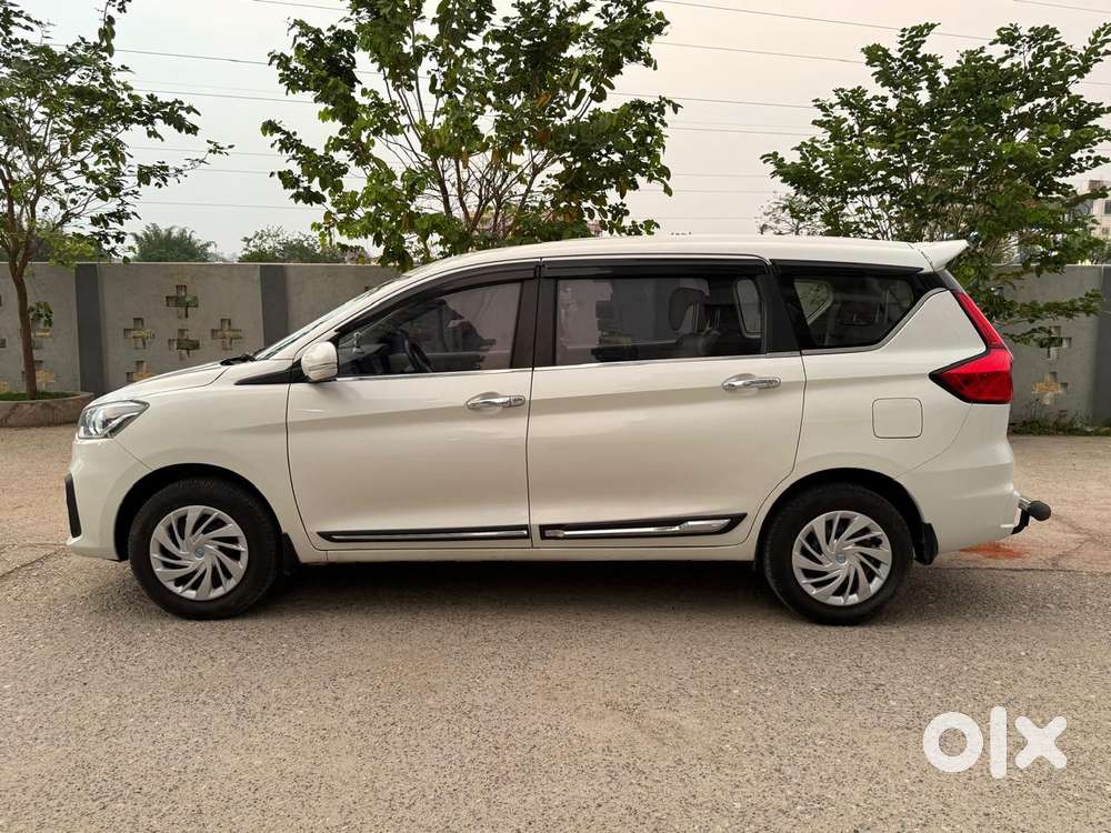Maruti Suzuki Ertiga 1.5 Vxi, 2024, Petrol