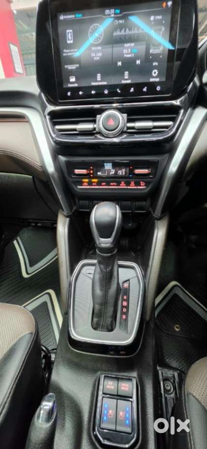 Toyota Urban Cruiser 1.5 Premium Grade Dual Tone At, 2022, Cng & Hyb..