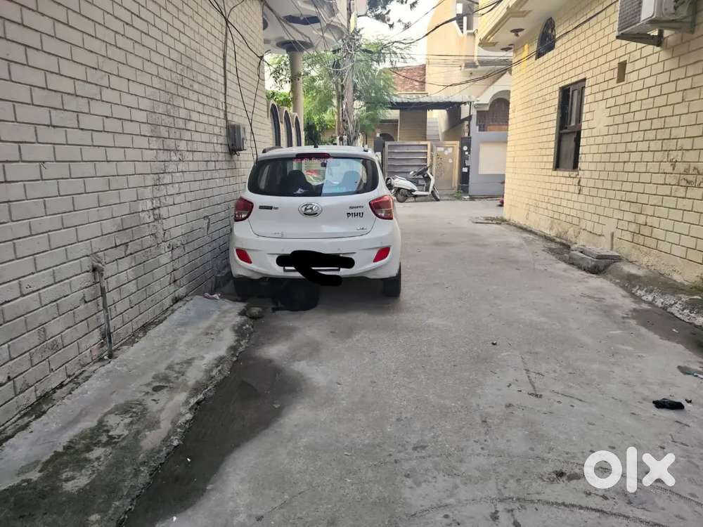 Hyundai Grand I10 Sportz Petrol Manual 2015