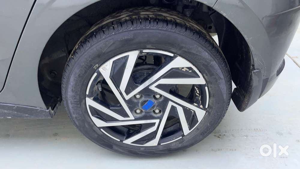 Hyundai New I20 1.2 Asta (o) Ivt, 2024, Petrol