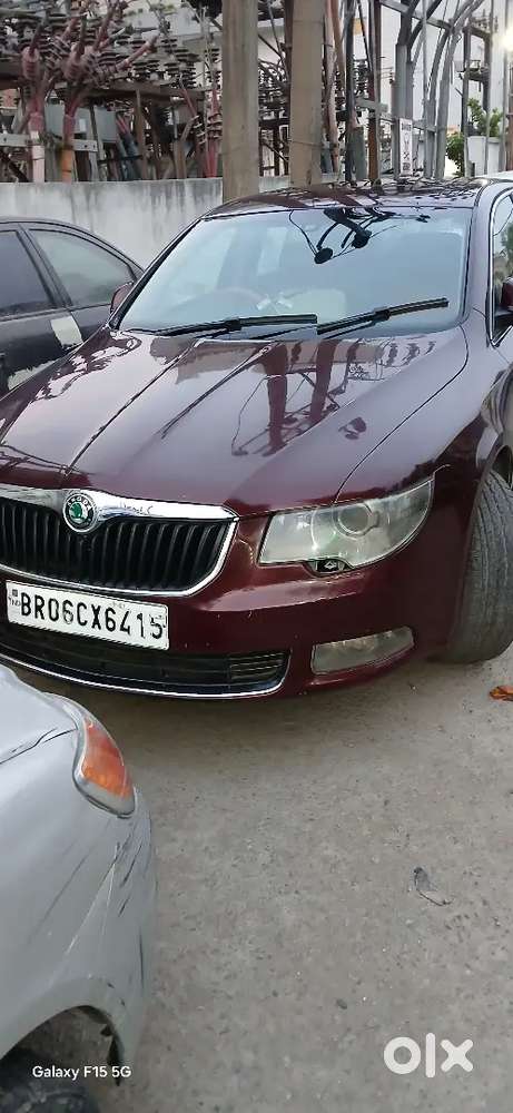 Skoda Superb 2012 Petrol 67000 Km Driven