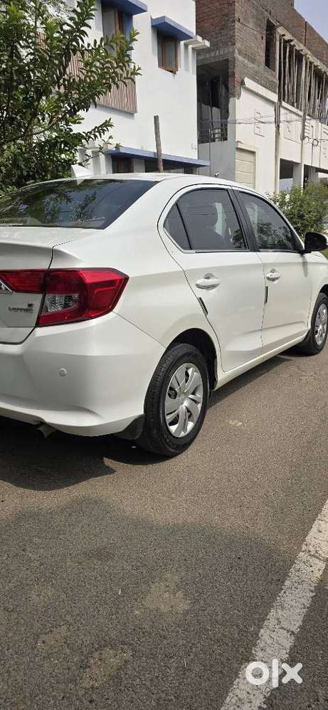 Honda Amaze, 2021, Petrol