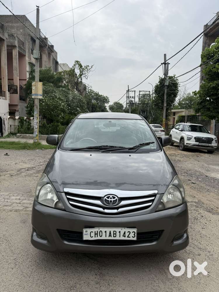 Toyota Innova 2.5 G4 Diesel 8-seater, 2010, Diesel