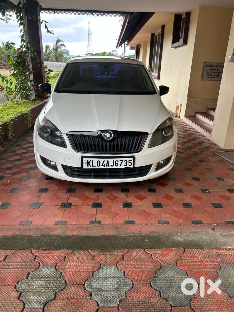 Skoda Rapid [ ] 1.6 Mpi Style Plus Black Package, 2016, Petrol