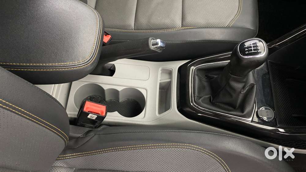 Skoda Kushaq 1.5 Tsi Style, 2022, Petrol