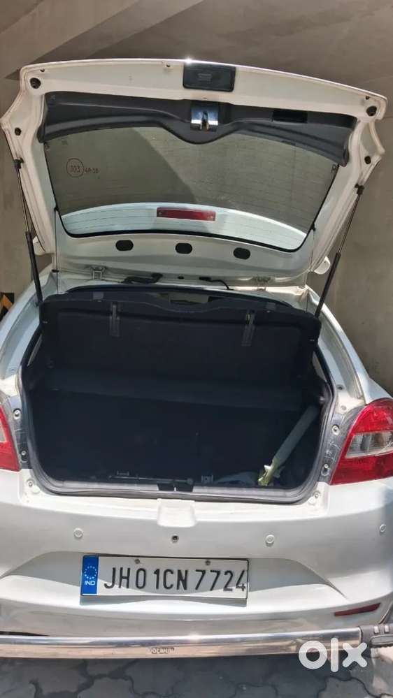 Maruti Suzuki Swift Vxi Bsiv, 2018, Petrol