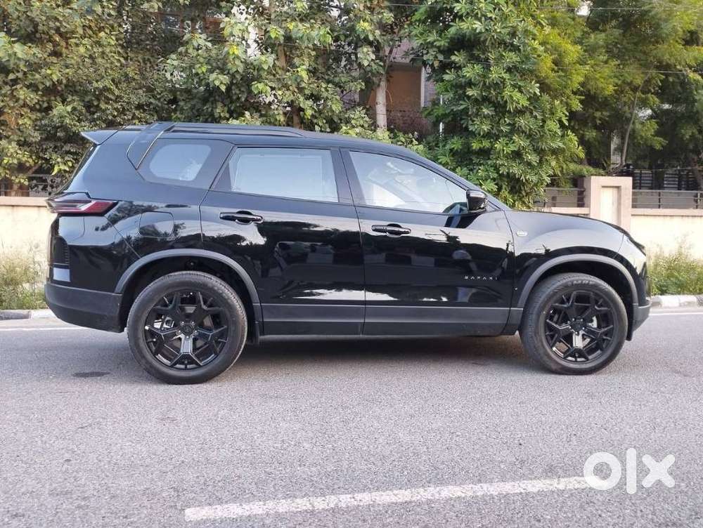 Tata Safari Accomplished X Plus 7 Str Dark Edition At, 2025, Diesel