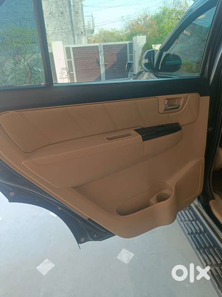 Toyota Fortuner 2011-2016 4x4 Mt, 2014, Diesel