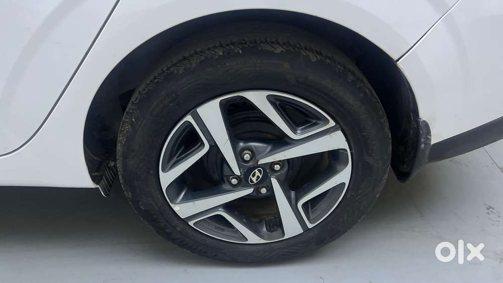 Hyundai Aura 1.0 Sx Plus Petrol, 2020, Petrol