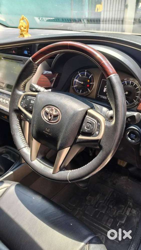 Toyota Innova Crysta 2.4 V 8 Str, 2018, Diesel
