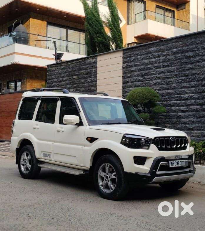 Mahindra Scorpio S6 Plus, 2016, Diesel
