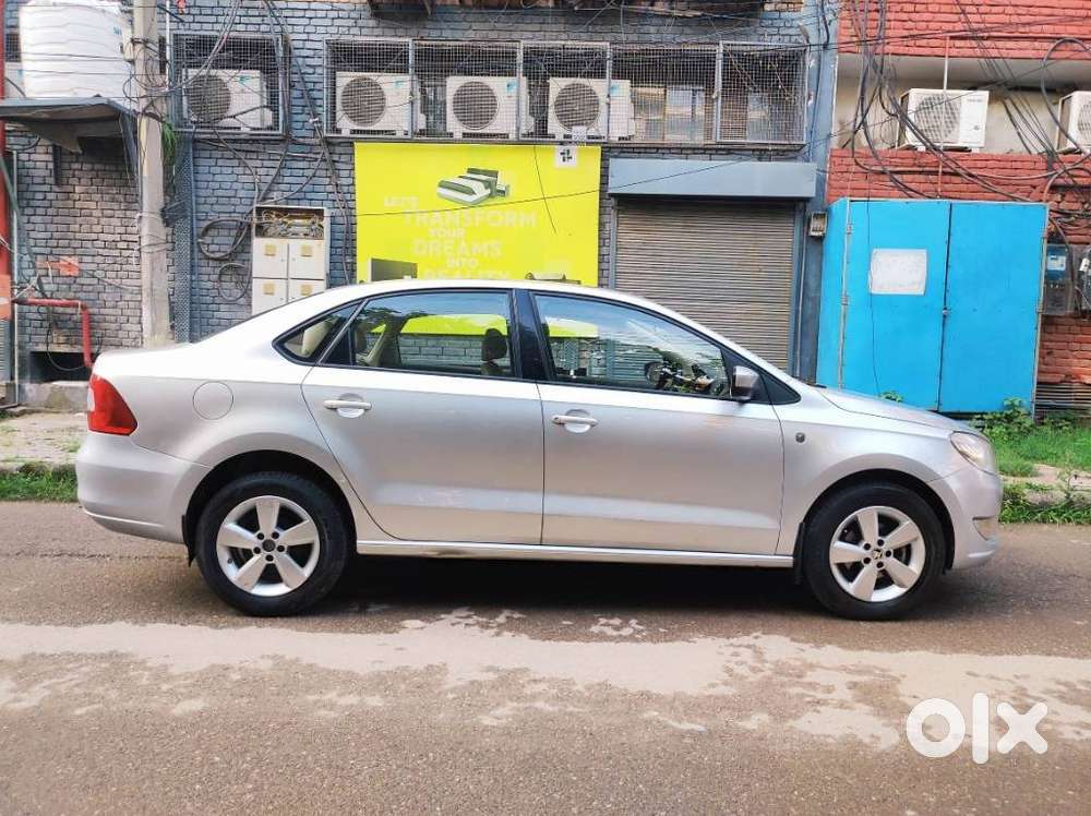 Skoda Rapid Elegance Mpi, 2015, Petrol