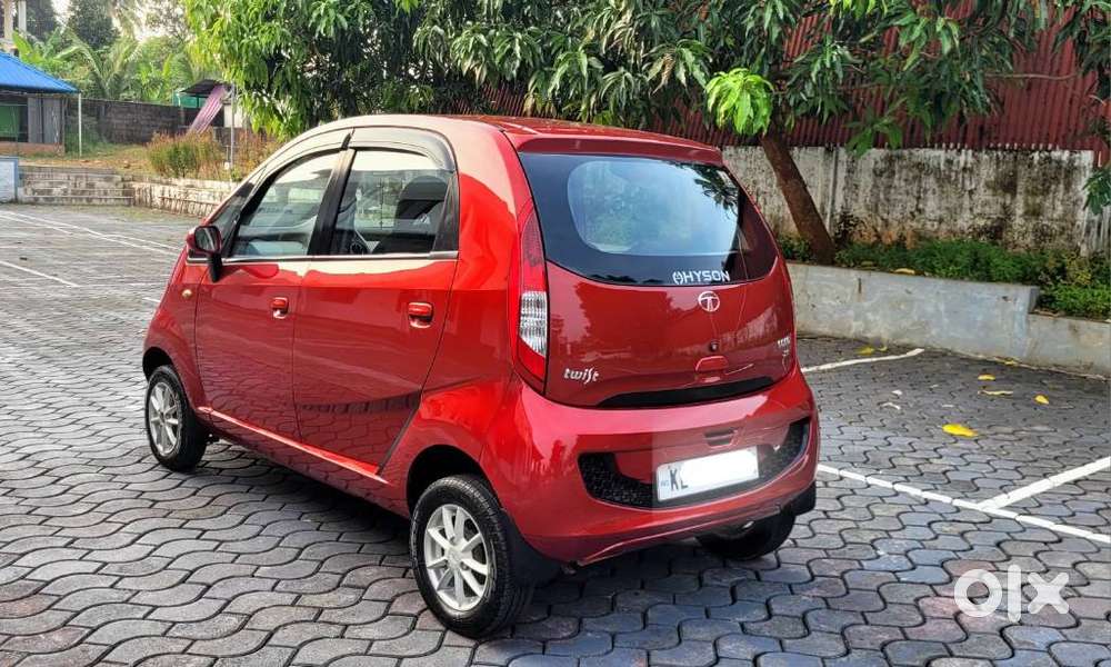 Tata Nano Xta, 2016, Petrol