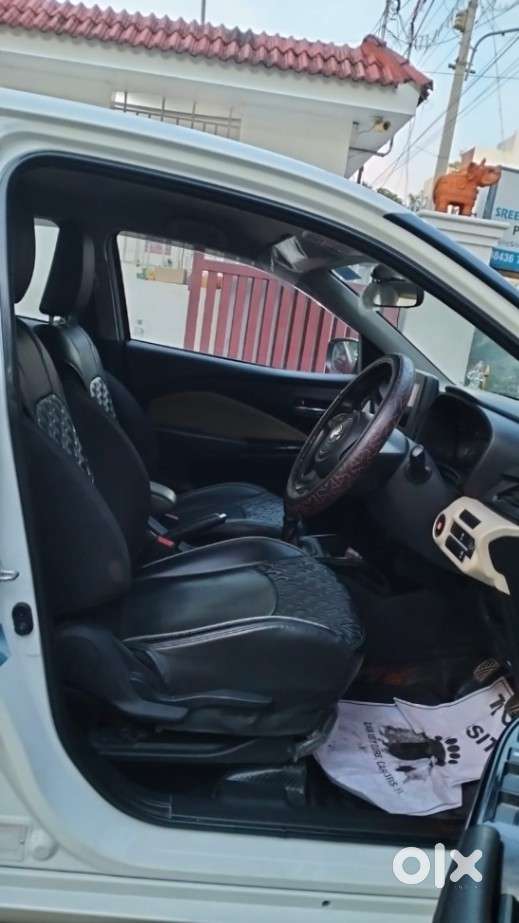Toyota Glanza, 2023, Petrol