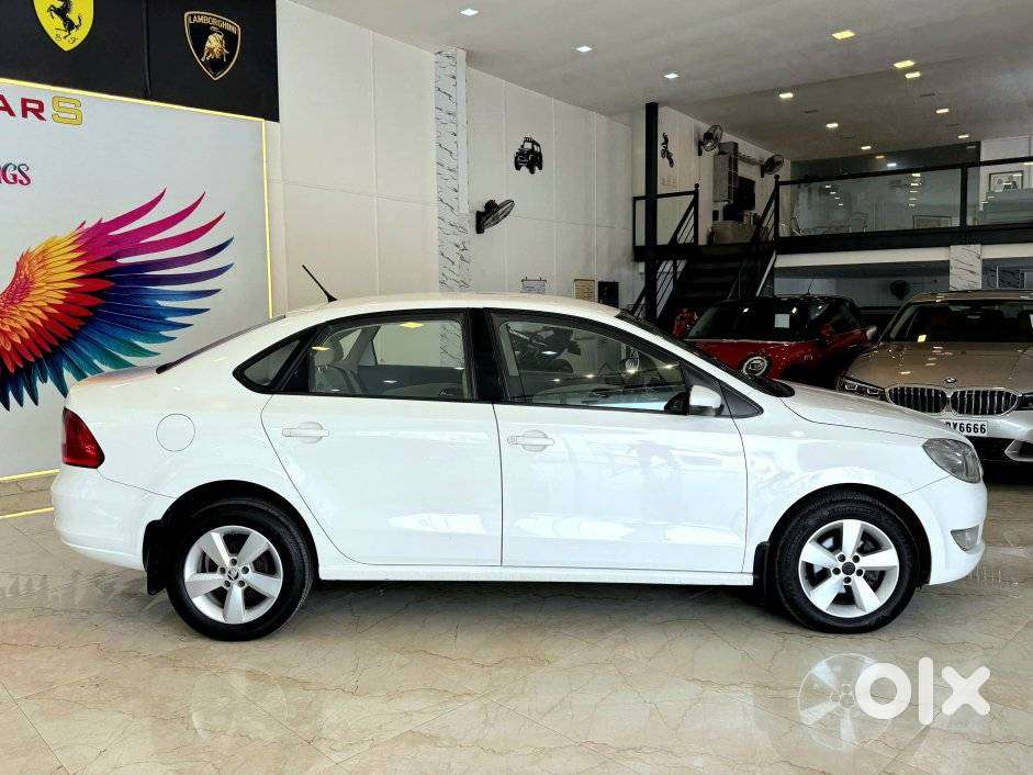 Skoda Rapid 1.5 Tdi At Style Plus, 2017, Diesel
