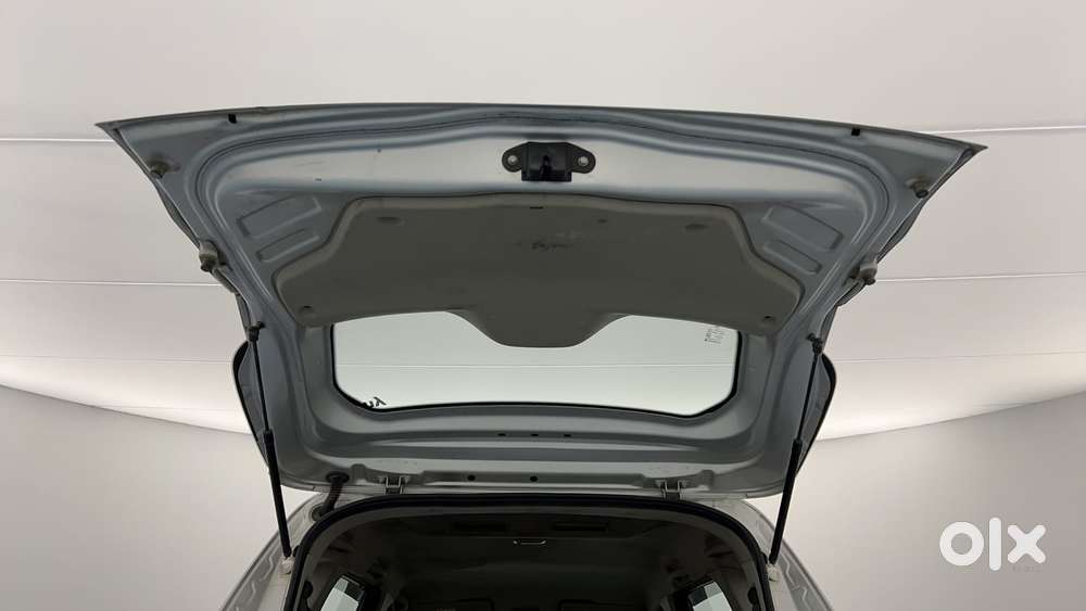 Renault Triber Rxt, 2022, Petrol