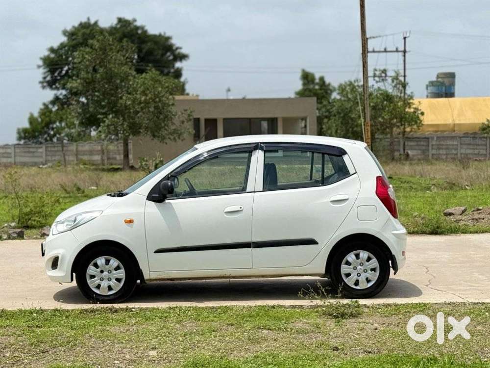 Hyundai I10 1.1 Magna(o), 2015, Cng & Hybrids