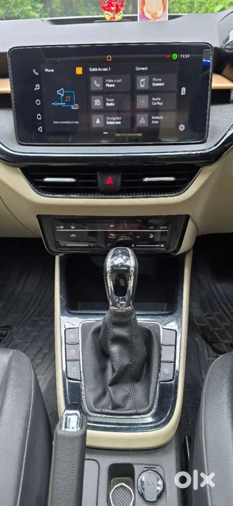 Skoda Slavia Style 1.0l Tsi At, 2022, Petrol