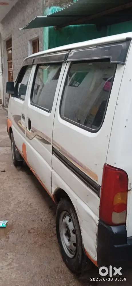Maruti Suzuki Eeco 2013 Lpg 325650 Km Driven