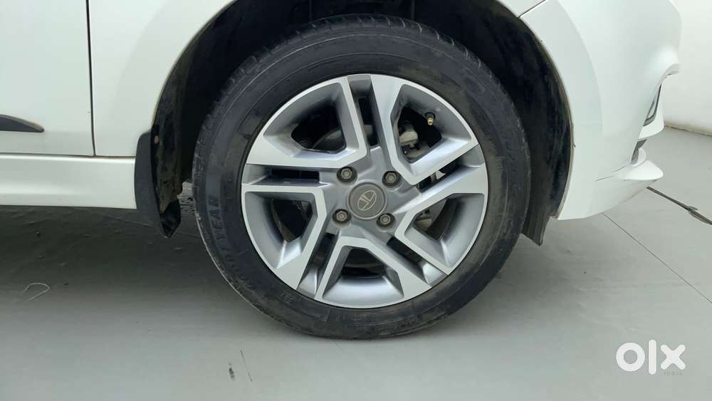 Tata Tigor Xza Plus, 2024, Petrol