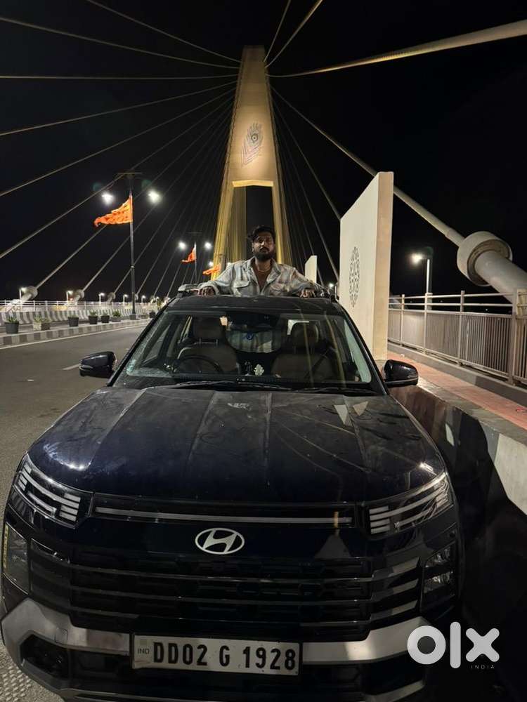 Hyundai Alcazar 2025 Petrol Well Maintained